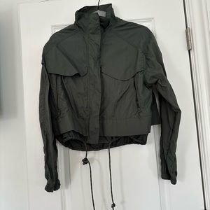Athleta cropped windbreaker